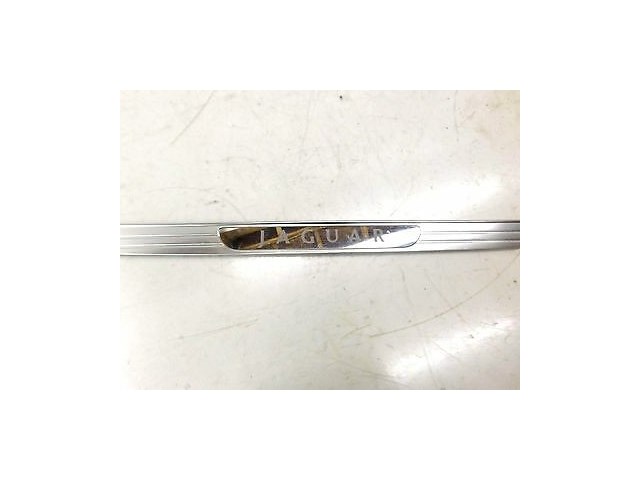 2004-2007 JAGUAR XJ8 X350 OEM LEFT FRONT DRIVER DOOR SILL TRIM