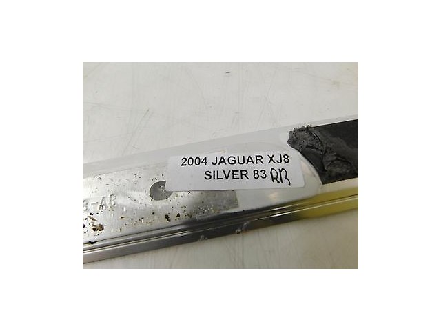 2004-2007 JAGUAR XJ8 X350 OEM RIGHT REAR DOOR SILL TRIM