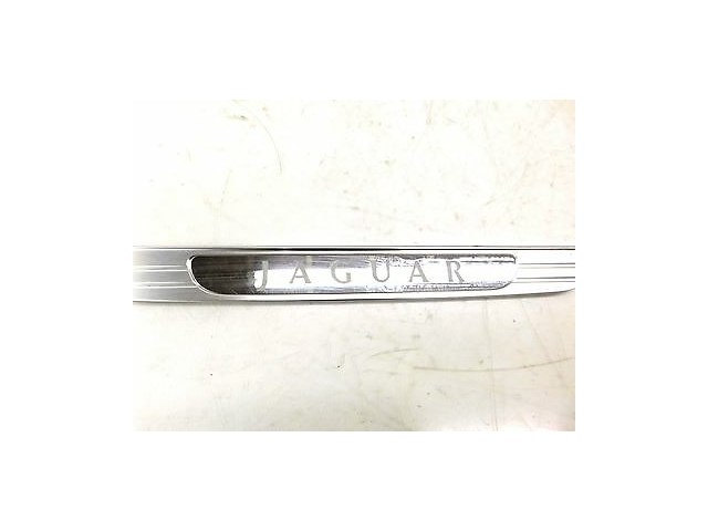 2004-2007 JAGUAR XJ8 X350 OEM RIGHT REAR DOOR SILL TRIM