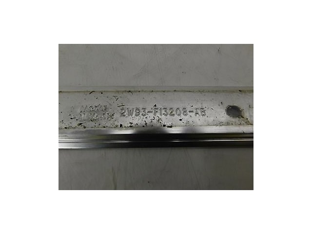 2004-2007 JAGUAR XJ8 X350 OEM RIGHT FRONT PASSENGER DOOR SILL TRIM