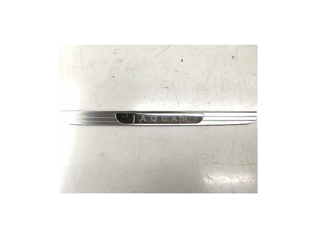 2004-2007 JAGUAR XJ8 X350 OEM RIGHT FRONT PASSENGER DOOR SILL TRIM