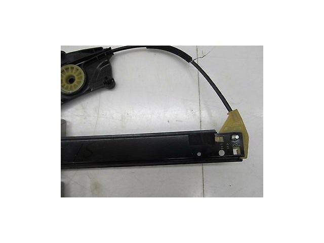 2008-2012 AUDI A4 AVANT WAGON B8 OEM RIGHT REAR DOOR WINDOW REGULATOR TRACK