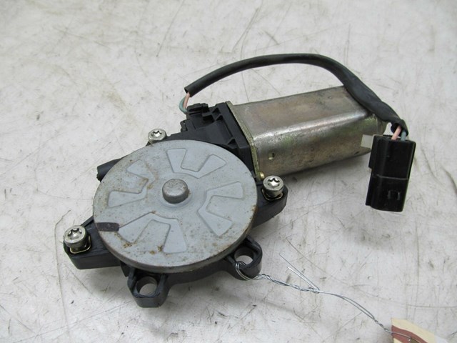 2003-2004 LAND ROVER DISCOVERY OEM LEFT FRONT DOOR WINDOW REGULATOR MOTOR