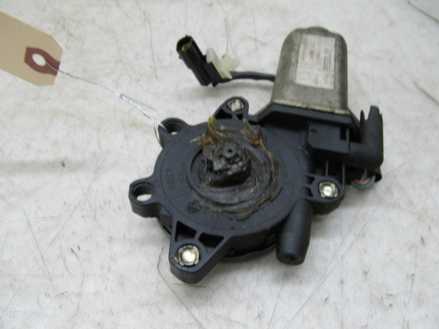 2003-2004 LAND ROVER DISCOVERY OEM LEFT FRONT DOOR WINDOW REGULATOR MOTOR
