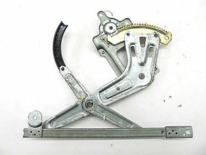 2003-2004 INFINITI M45 OEM RIGHT REAR BACK DOOR WINDOW REGULATOR 