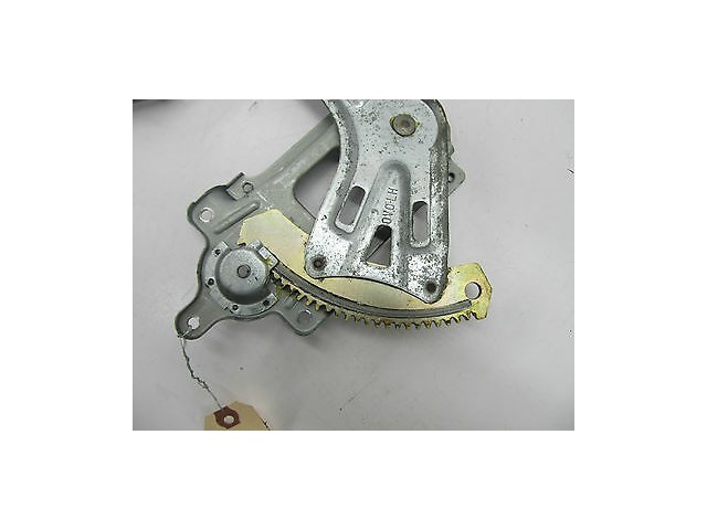 2003-2004 INFINITI M45 OEM LEFT REAR BACK DOOR WINDOW REGULATOR 