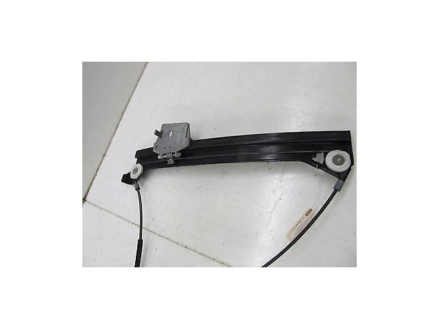 2004-2005 MERCEDES BENZ CLK500 W209 OEM FRONT RIGHT SIDE WINDOW REGULATOR