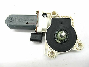 2003-2006 MERCEDES BENZ E500 W211 OEM RIGHT REAR BACK WINDOW REGULATOR MOTOR