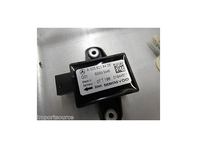 2007-2012 MERCEDES GL450 X164 OEM RIGHT FRONT PASSENGER DOOR WINDOW REGULATOR