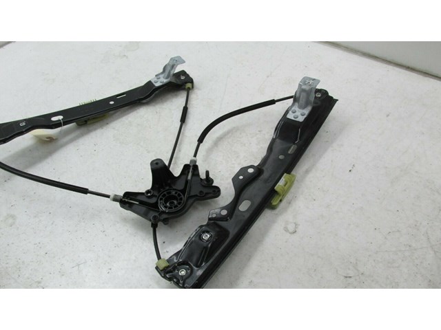 2013-2018 FORD FOCUS ST OEM RIGHT FRONT DOOR WINDOW REGULATOR 