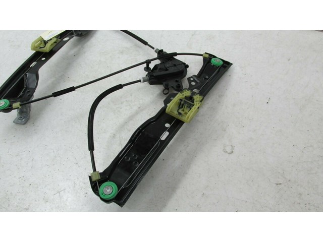 2013-2018 FORD FOCUS ST OEM RIGHT FRONT DOOR WINDOW REGULATOR 
