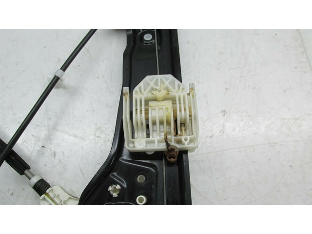 2007-2011 BMW 328i E90 OEM RIGHT FRONT DOOR WINDOW REGULATOR 