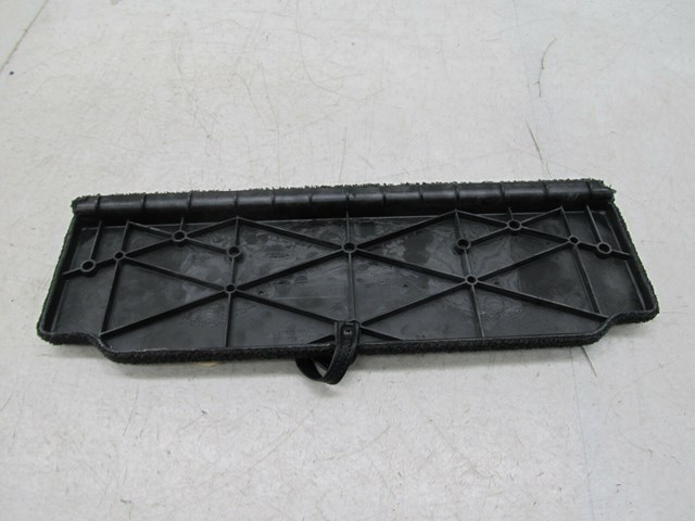 2003-2006 RANGE ROVER HSE OEM LEFT REAR TRUNK CARPET DOOR LID 