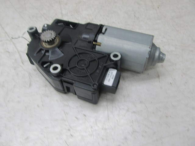 2007-2010 BMW 328xi E90 OEM SUNROOF MOTOR 1717822
