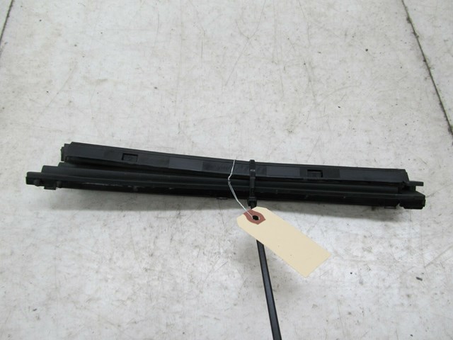 2004-2009 LEXUS RX350 RX330 OEM SUNROOF DUST STRIP PARE 