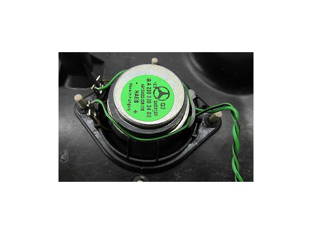 2004-2006 MERCEDES BENZ SL600 R230 OEM LEFT SIDE FRONT KICK PANEL TAN CARPET