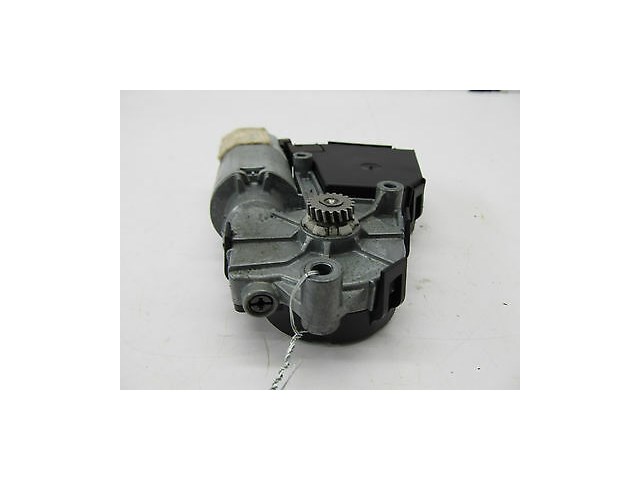 2004-2006 AUDI A8 L QUATTRO D3 OEM POWER SUNROOF MOTOR ASSEMBLY 4E0959591