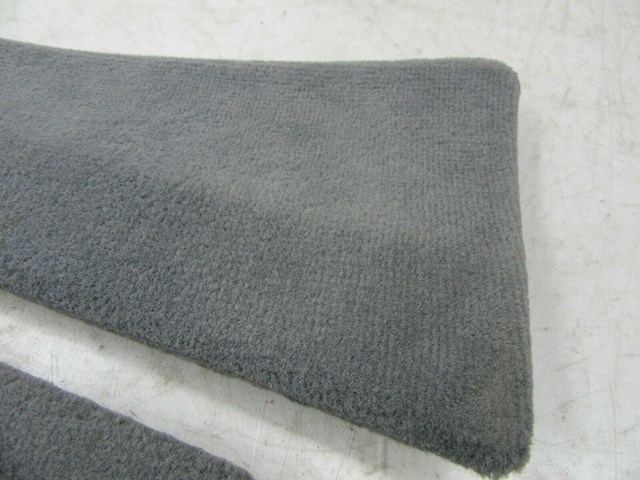 2007-2010 BMW X5 E70 OEM RIGHT OF CENTER CONSOLE CARPET TRIM COVER GRAY