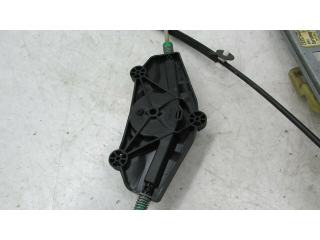 2009-2012 AUDI Q5 8R OEM RIGHT FRONT PASSENGER DOOR WINDOW REGULATOR  