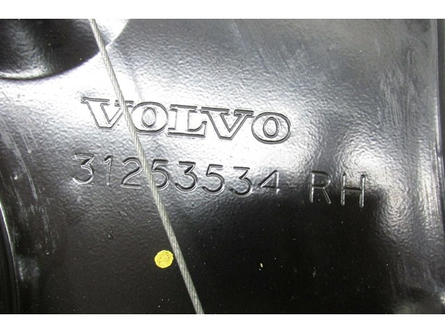 2006-2013 VOLVO C70 T5 OEM CONVERTIBLE RIGHT REAR QUARTER  WINDOW REGULATOR