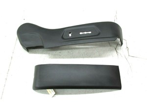   2014-2016 KIA CADENZA OEM RIGHT FRONT PASSENGER LOWER SEAT TRIM COVER PANELS 