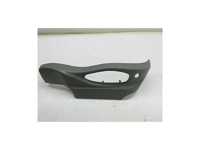 2004-2006 BMW X3 E83 OEM RIGHT FRONT PASSENGERS SIDE SEAT TRIM