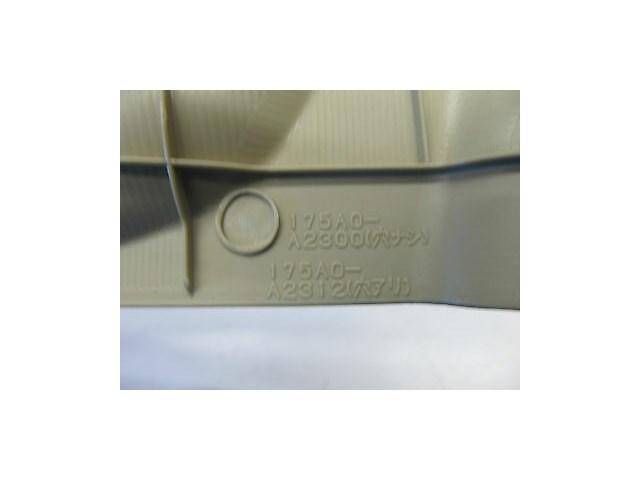 2009 INFINITI G37X SEDAN AWD OEM RIGHT FRONT BOTTOM SEAT TRIM MOLDING 