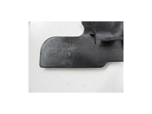 2006-2009 MERCEDES R350 W251 OEM RIGHT FRONT PASSENGER'S LOWER SEAT TRIM SET