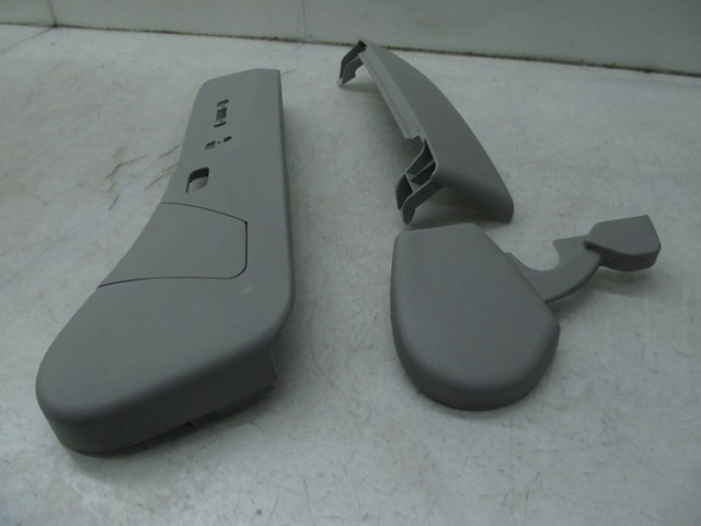 2007-2011 LEXUS GS350 OEM RIGHT FRONT PASSENGER SIDE LOWER SEAT TRIM COVER SET 