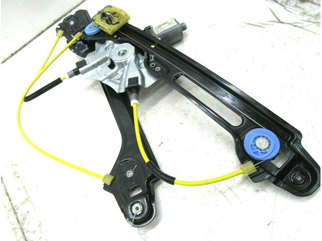 2013-2017 CADILLAC XTS OEM RIGHT FRONT PASS SIDE WINDOW REGULATOR WITH MOTOR