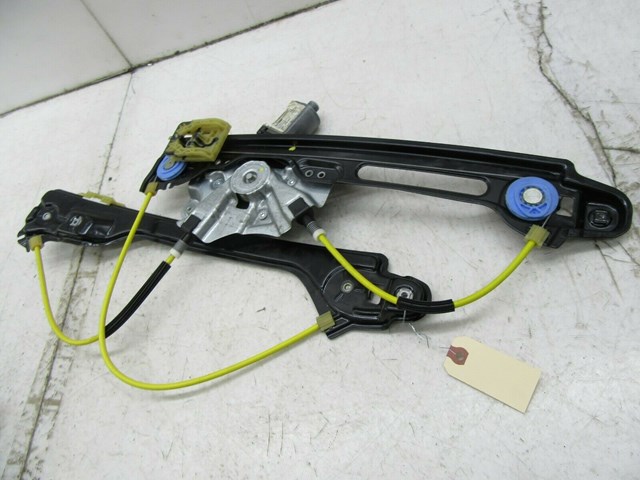 2013-2017 CADILLAC XTS OEM RIGHT FRONT PASS SIDE WINDOW REGULATOR WITH MOTOR