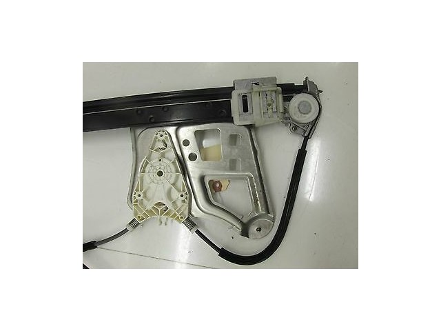 2003-2006 MERCEDES S430 S500 W220 OEM RIGHT FRONT DOOR WINDOW REGULATOR TRACK