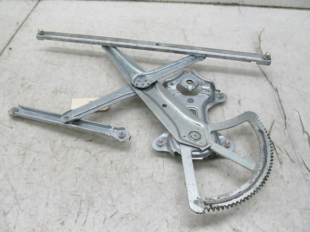 2004-2009 LEXUS RX350 RX330 OEM RIGHT FRONT WINDOW REGULATOR 