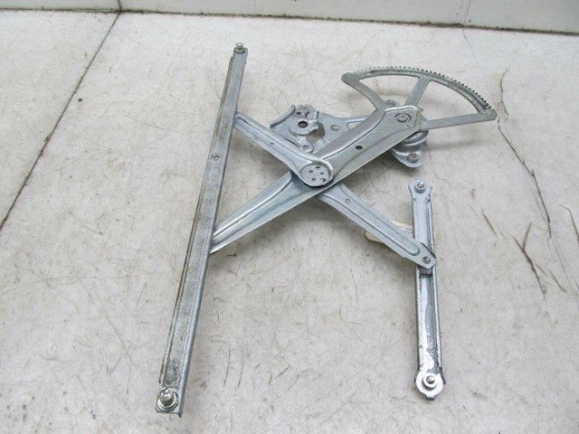 2004-2009 LEXUS RX350 RX330 OEM RIGHT FRONT WINDOW REGULATOR 