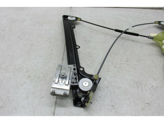  2009-2013 BMW 328i E93 LCI OEM RIGHT PASSENGER DOOR WINDOW REGULATOR W/ MOTOR 