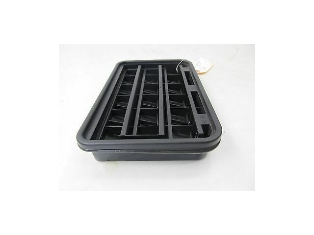 2006-2010 BMW M6 E63 OEM LEFT REAR TRUNK BOOT BREATHER AIR VENT FLAP 6962293