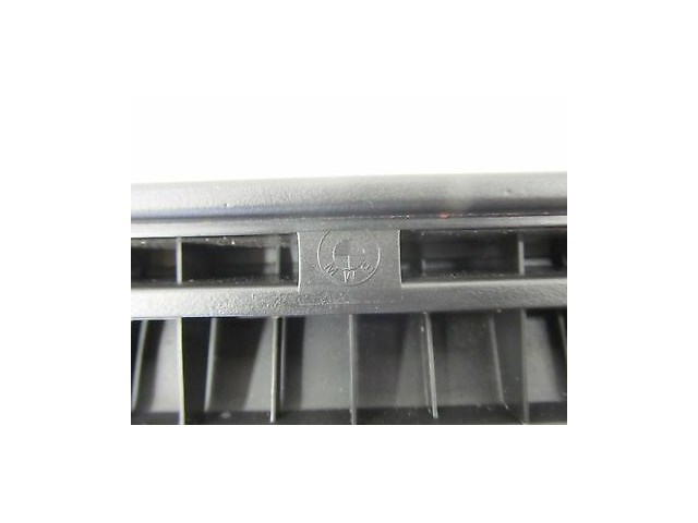 2006-2010 BMW M6 E63 OEM LEFT REAR TRUNK BOOT BREATHER AIR VENT FLAP 6962293