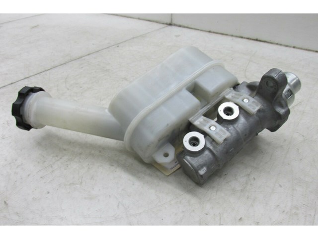 2013-2017 CHEVY TRAVERSE OEM FRONT BRAKE MASTER CYLINDER 