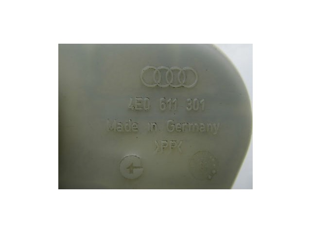 2004-2006 AUDI A8 L QUATTRO D3 OEM BRAKE MASTER CYLINDER FLUID RESERVOIR TANK