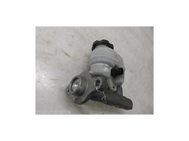 2005-2009 BUICK LACROSSE OEM BRAKE MASTER CYLINDER W/ RESERVOIR TANK 