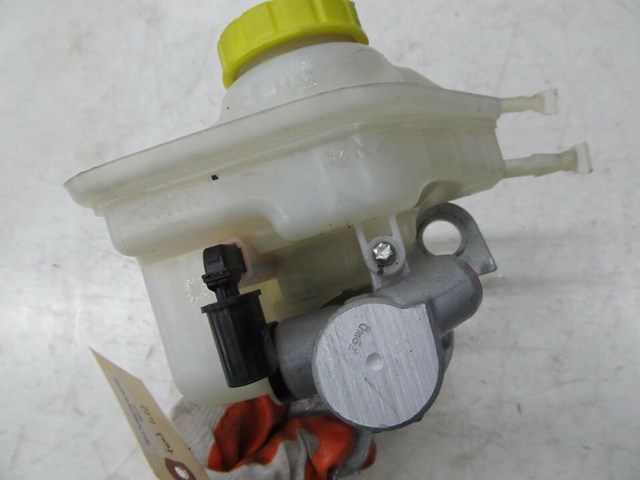 2013-2015 PORSCHE BOXSTER 981 OEM BRAKE MASTER CYLINDER W/ RESERVOIR ASSEMBLY