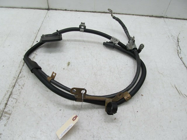 2012-2015 MERCEDES C250 COUPE W204 OEM ALTERNATOR STARTER POWER SUPPLY CABLE