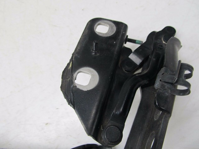 2004-2008 AUDI A8L W12 OEM FRONT HOOD HINGE HINGES PAIR (2)