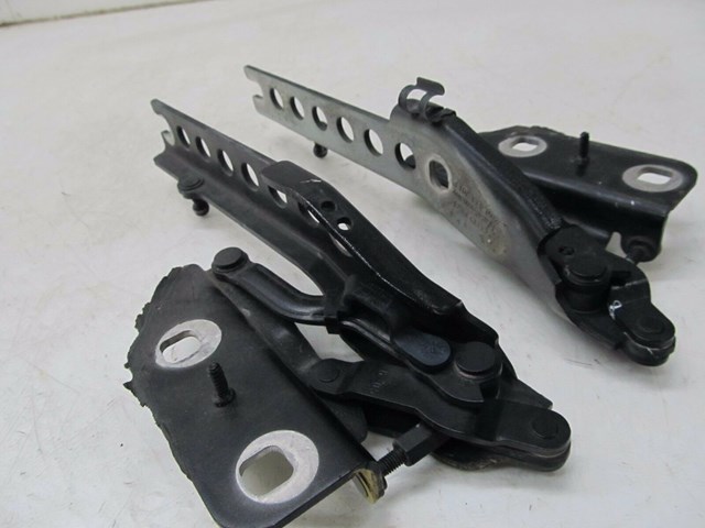 2004-2008 AUDI A8L W12 OEM FRONT HOOD HINGE HINGES PAIR (2)