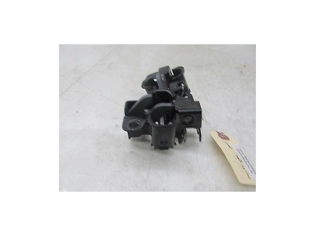 2003-2006 MERCEDES E500 W211 OEM LOWER HOOD LATCH