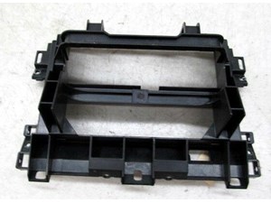 2003-2006 RANGE ROVER HSE OEM FRONT RADIO TRIM BRACKET FRAME 
