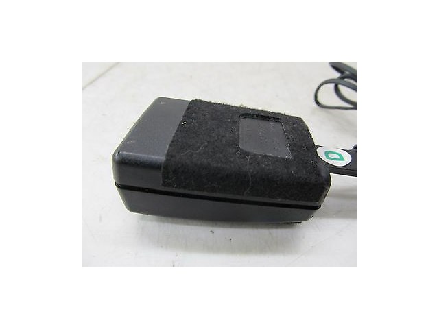 2004-2008 MASERATI QUATTROPORTE M139 OEM RIGHT FRONT SEAT BELT RECEIVER BUCKLE