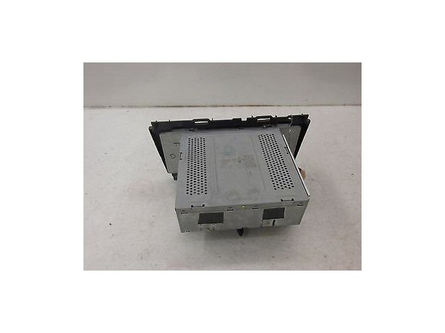 2005-2009 BUICK LACROSSE OEM FRONT CENTER 6 CD CHANGER AM/FM RADIO 