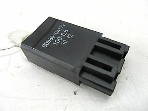 2004-2006 LEXUS RX330 XU30 OEM REAR TRUNK RADIO FILTER NOISE CONDENSER  