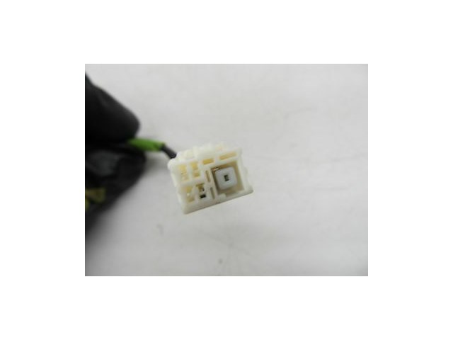 2004-2006 LEXUS RX330 XU30 OEM REAR TRUNK RADIO NOISE FILTER 86300 48190